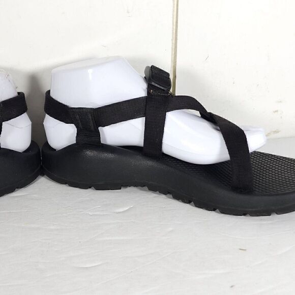 Chaco women’s Z/1 Classic Size US 10 Black Strappy Outdoor Sport Sandals Shoes - Picture 9 of 16